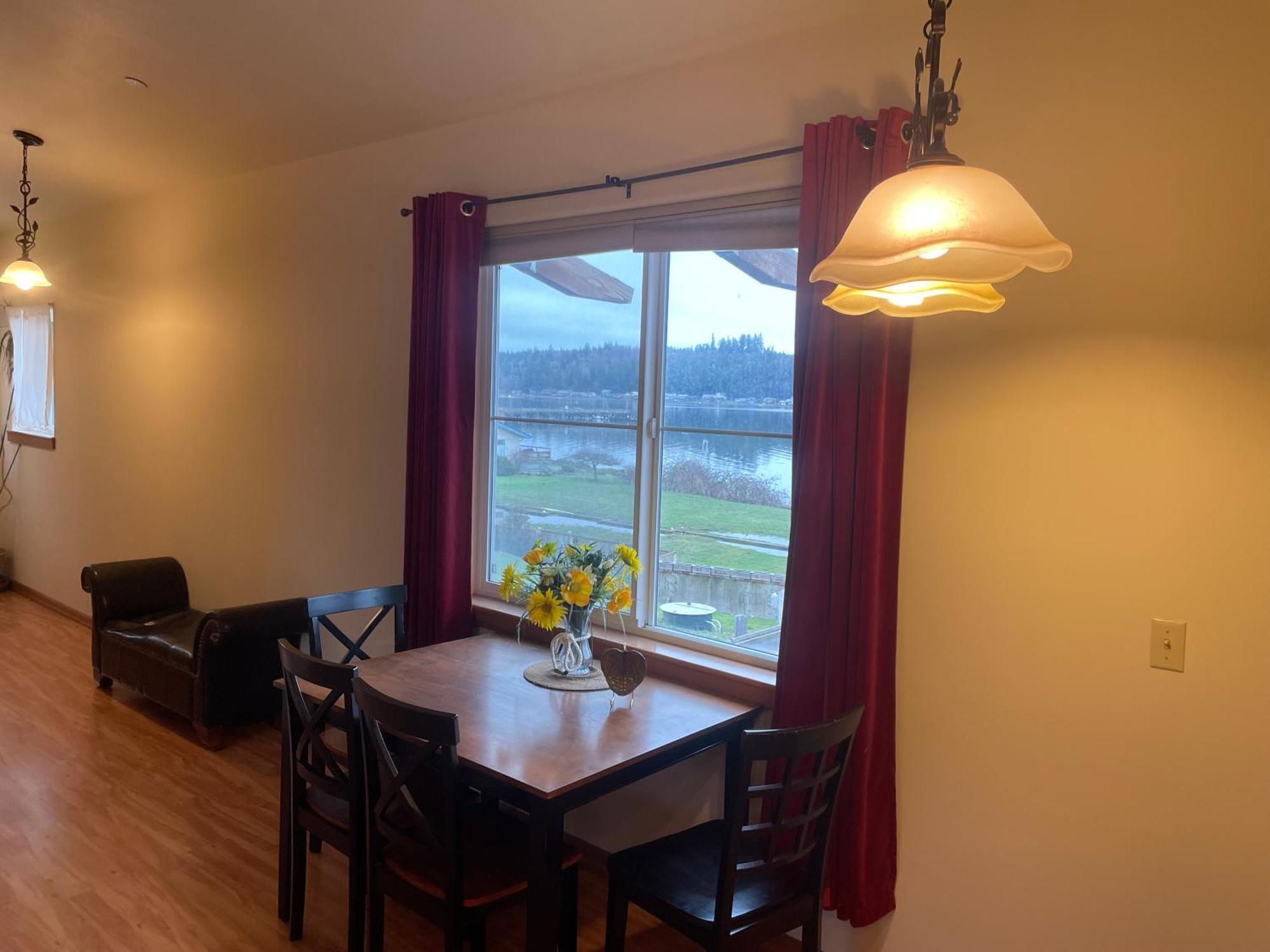Oceanfront Allyn Apartment Экстерьер фото